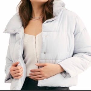 🆕 FREE PEOPLE WEEKENDER PUFFER